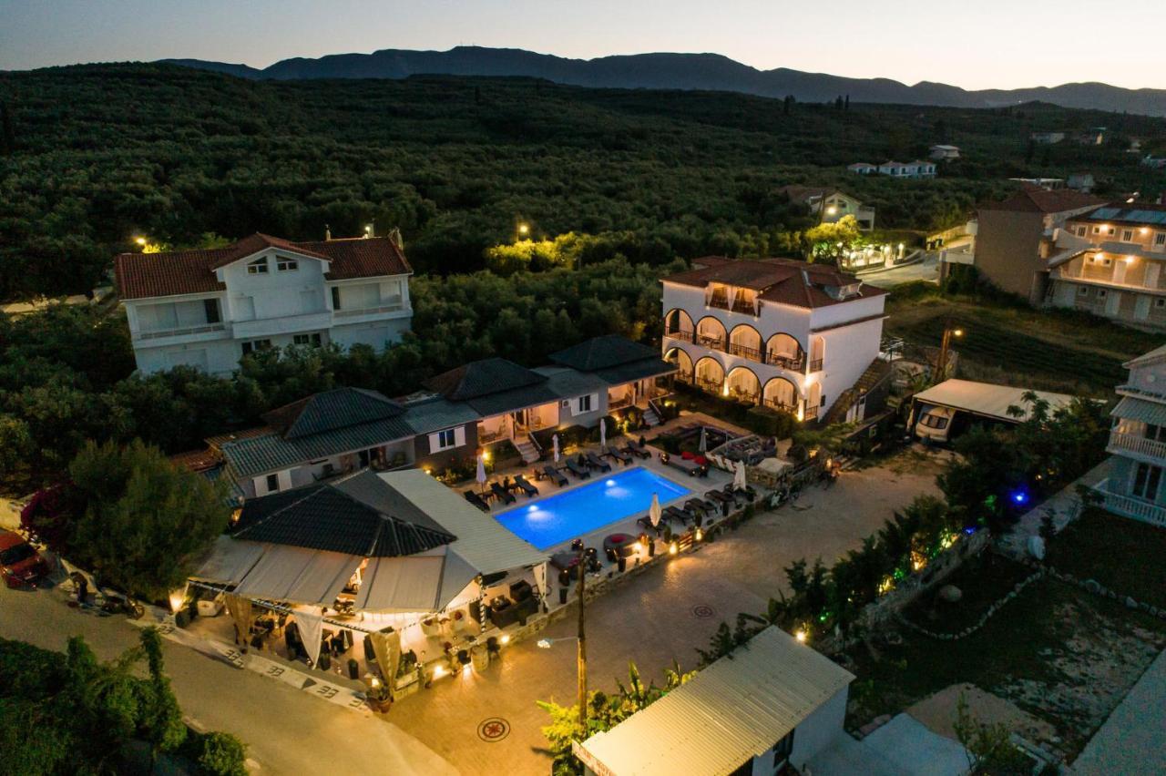 Villa Corali Apartments Sea Breath&Pool Amoudi Esterno foto