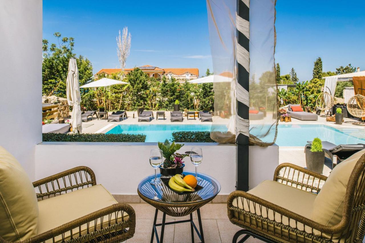 Villa Corali Apartments Sea Breath&Pool Amoudi Esterno foto
